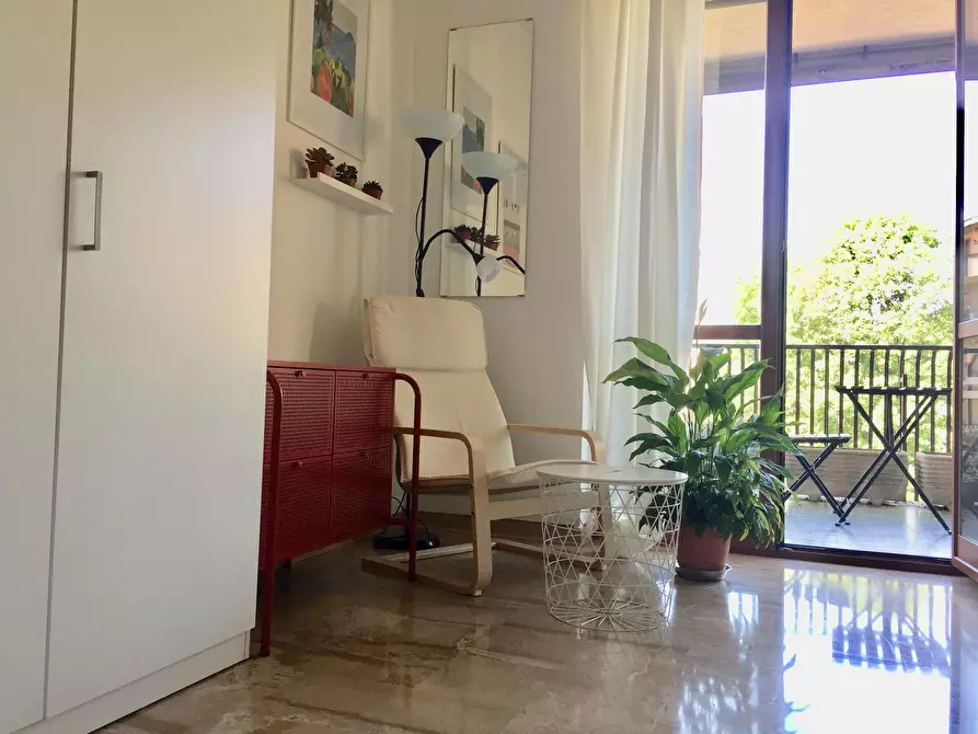 Immagine 3 di Camera in affitto  in Via Carlo Valvassori Peroni a Milano