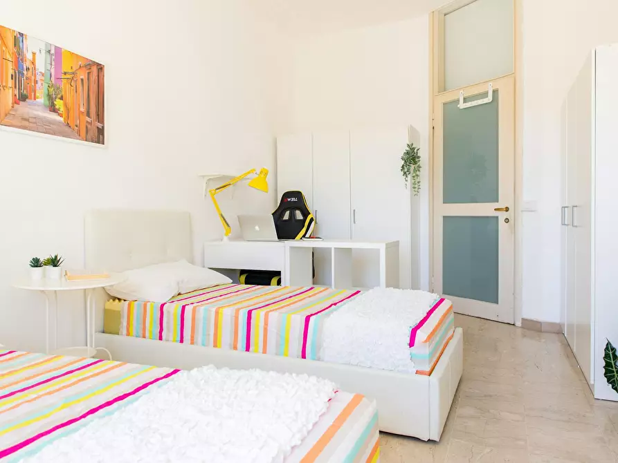 Immagine 5 di Camera condivisa in affitto  in Via Vettabbia a Milano
