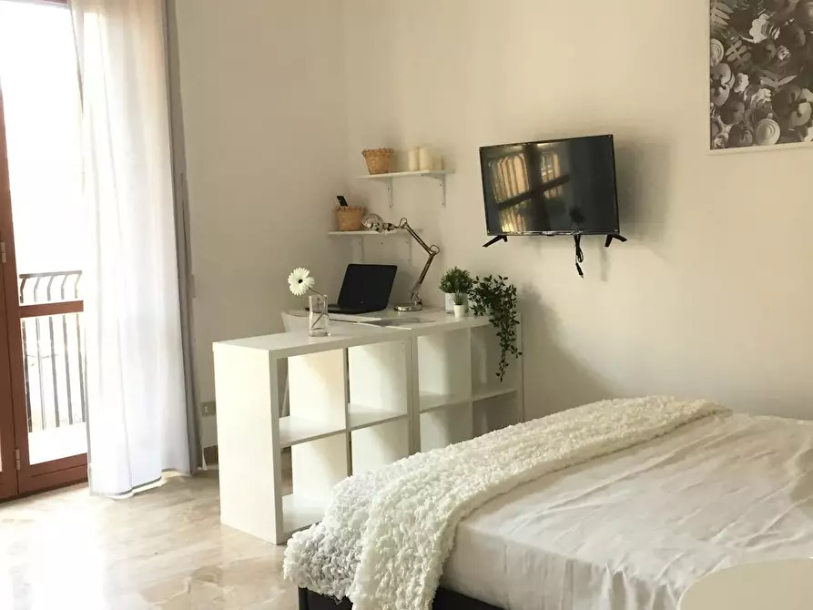Immagine 3 di Camera in affitto  in Via Carlo Valvassori Peroni a Milano