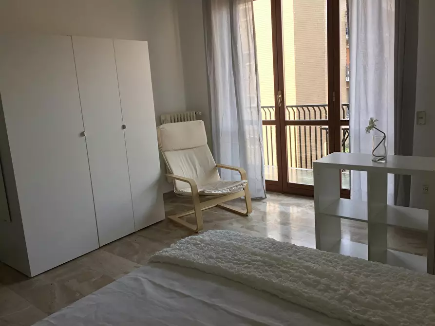 Immagine 5 di Camera in affitto  in Via Carlo Valvassori Peroni a Milano