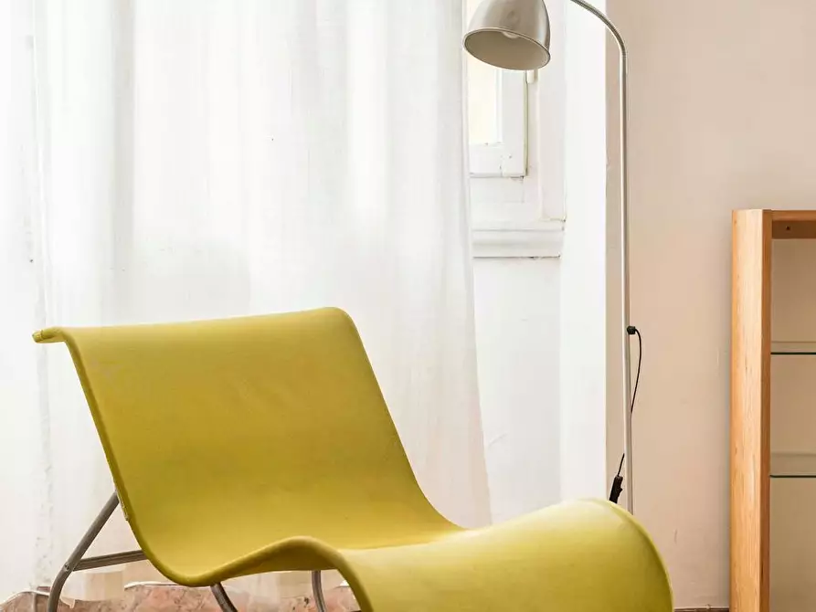 Immagine 10 di Camera in affitto  in Via Folco Portinari a Firenze