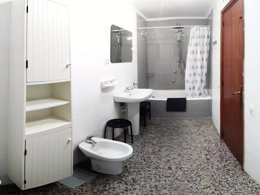 Immagine 6 di Camera in affitto  in Calle Plus Ultra a Valencia