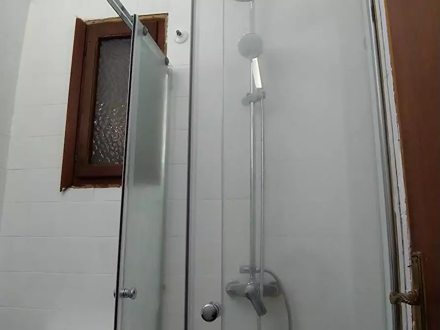 Immagine 8 di Camera in affitto  in Calle Plus Ultra a Valencia