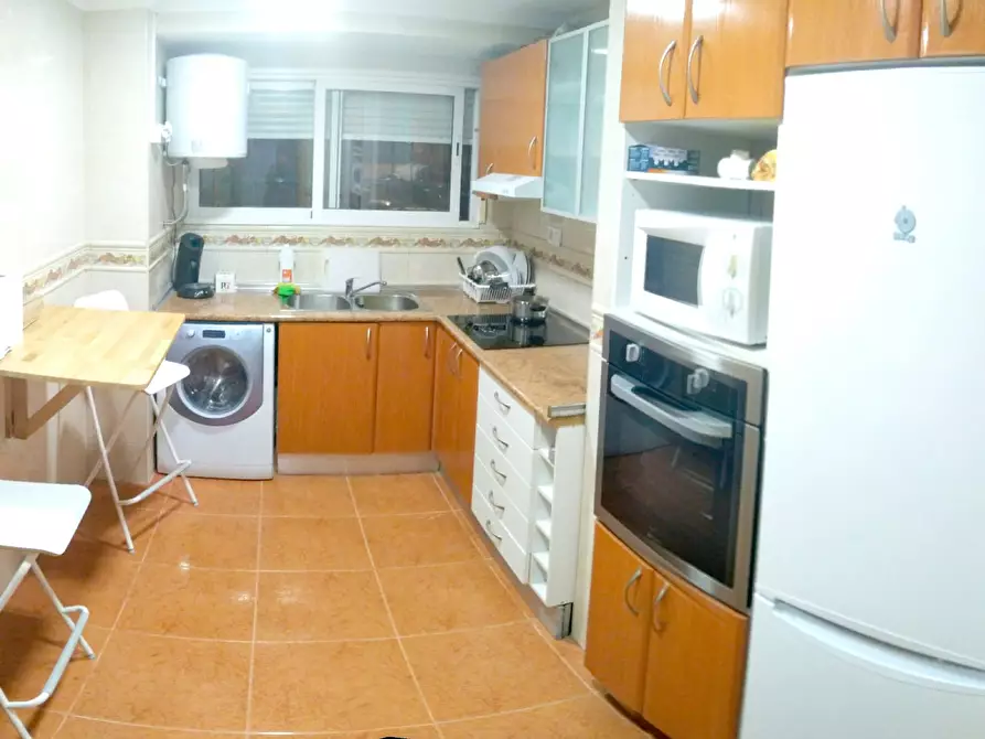 Immagine 4 di Camera in affitto  in Calle Submarino a Valencia