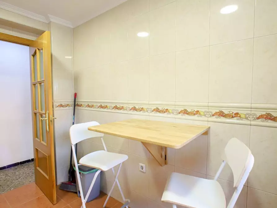 Immagine 5 di Camera in affitto  in Calle Submarino a Valencia