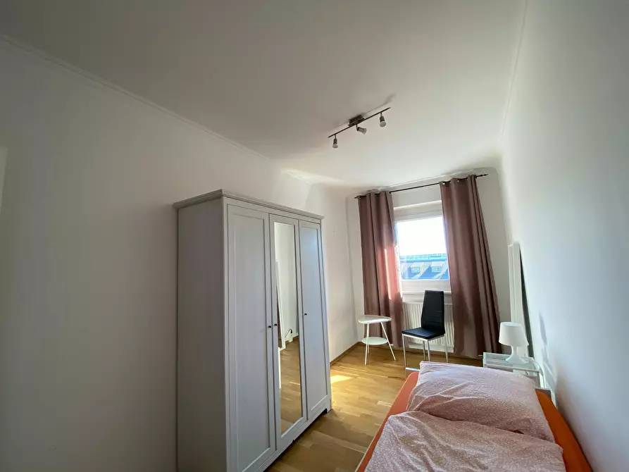 Immagine 5 di Appartamento in affitto  in Stralauer Allee a Berlin Friedrichshain