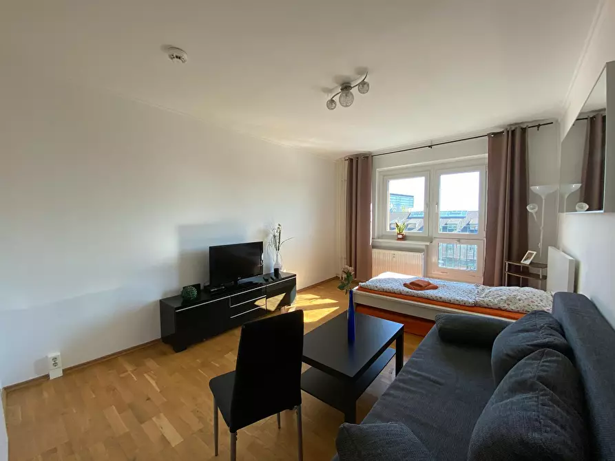 Immagine 3 di Appartamento in affitto  in Stralauer Allee a Berlin Friedrichshain