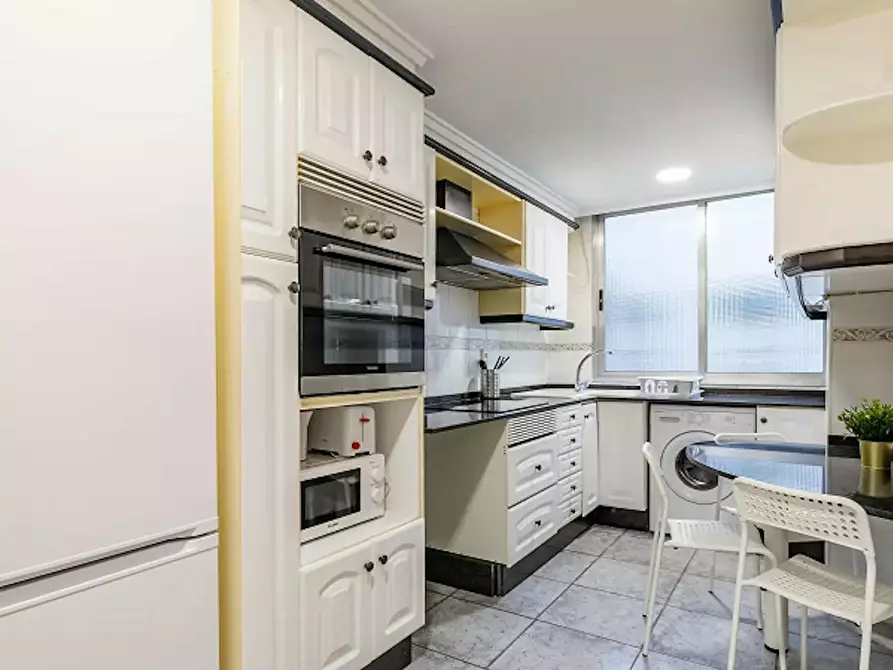 Immagine 4 di Camera in affitto  in Calle Juan Bautista Llovera a Valencia