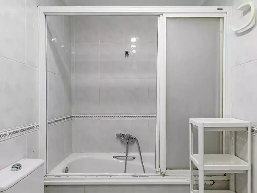 Immagine 7 di Camera in affitto  in Calle Juan Bautista Llovera a Valencia