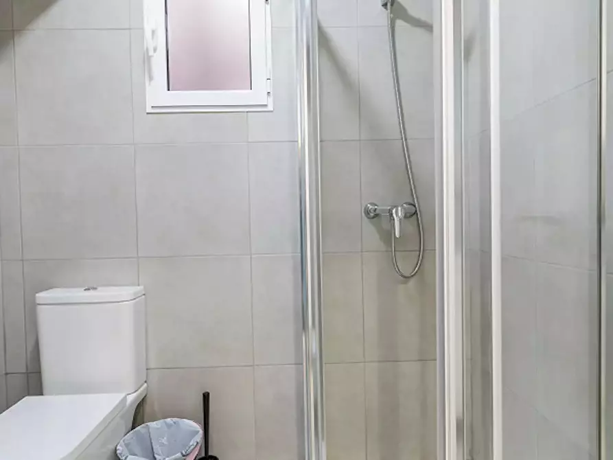 Immagine 7 di Camera in affitto  in Carrer Justo Vilar a Valencia