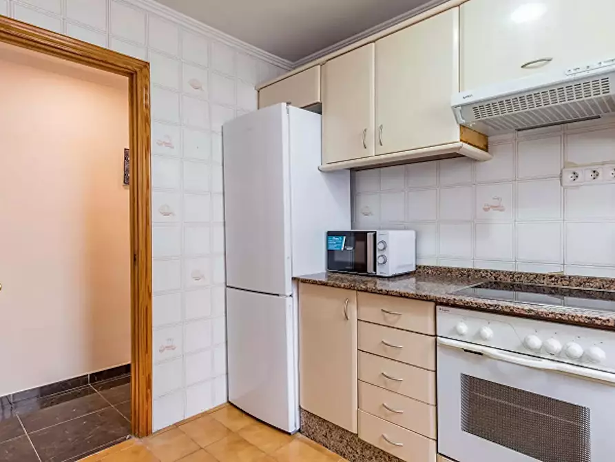 Immagine 5 di Camera in affitto  in Carrer Sant Vicenç de Paül a Valencia