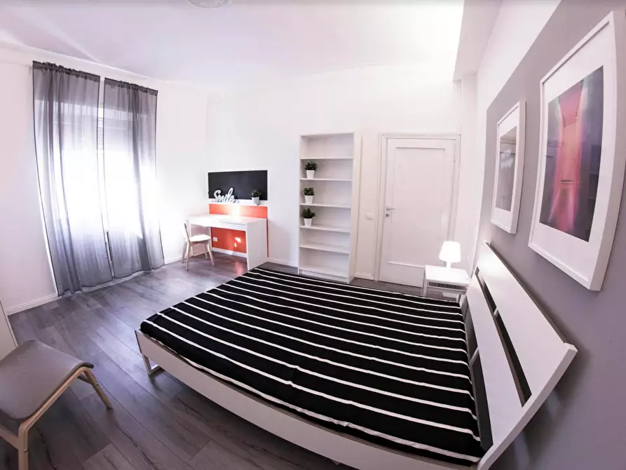 Immagine 3 di Camera in affitto  in Via Circondaria a Firenze