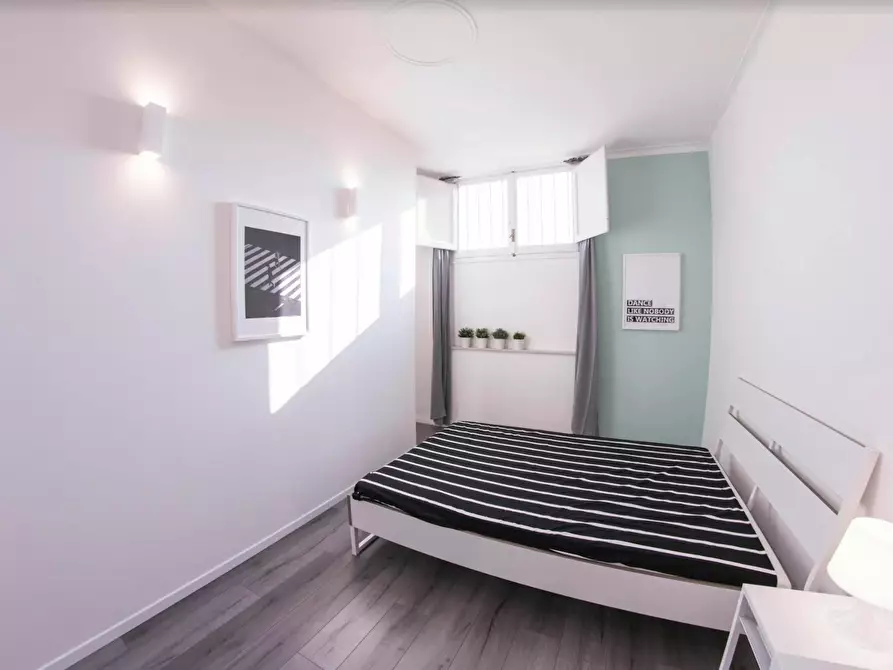 Immagine 3 di Camera in affitto  in Via Circondaria a Firenze