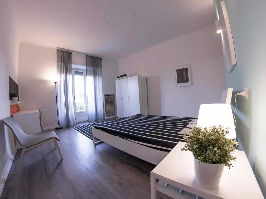 Immagine 2 di Camera in affitto  in Via Circondaria a Firenze