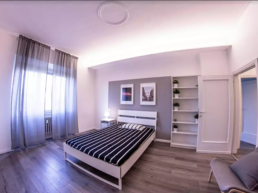 Immagine 2 di Camera in affitto  in Via Circondaria a Firenze