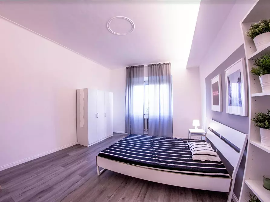 Immagine 3 di Camera in affitto  in Via Circondaria a Firenze