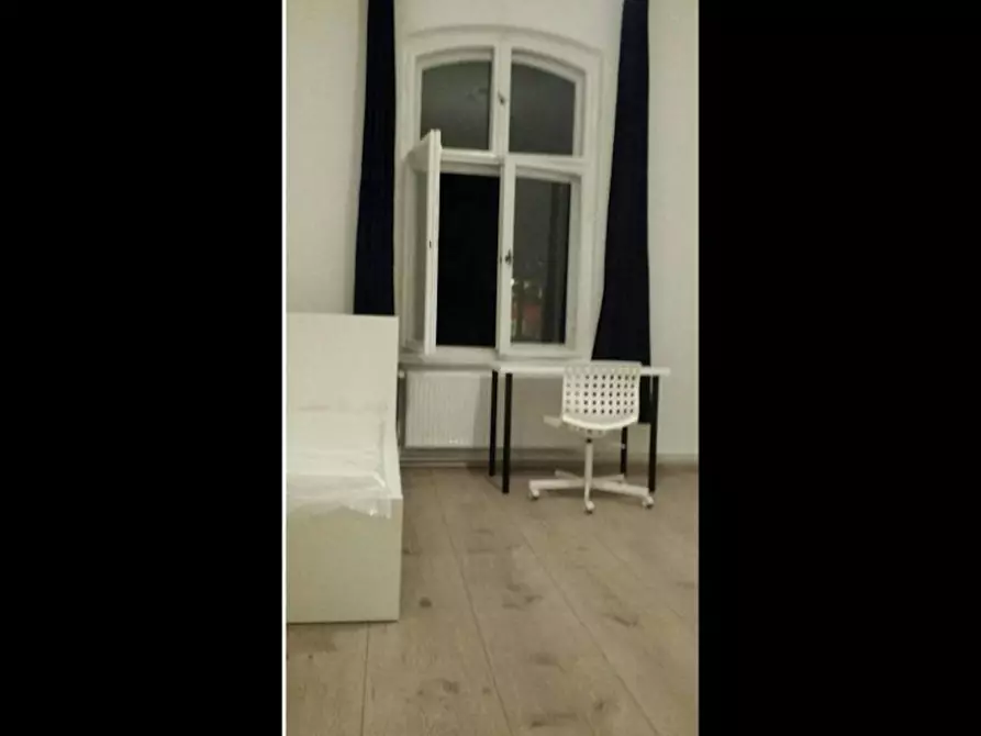 Immagine 2 di Camera in affitto  in Karl-Marx-Straße a Potsdam