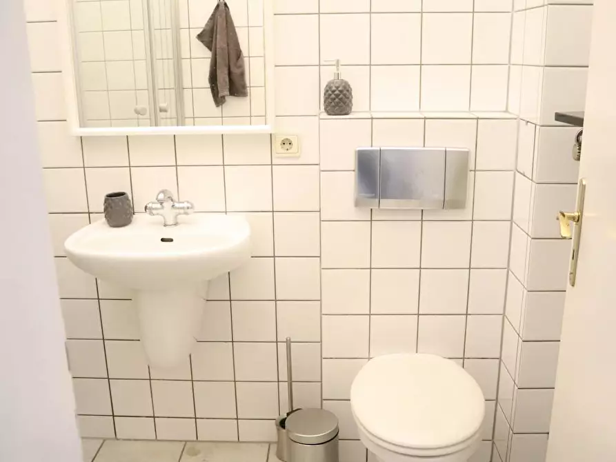Immagine 7 di Camera in affitto  in Combahnstraße a Bonn