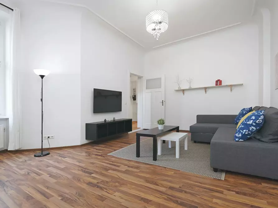 Immagine 3 di Appartamento in affitto  in Glasgower Straße a Berlin