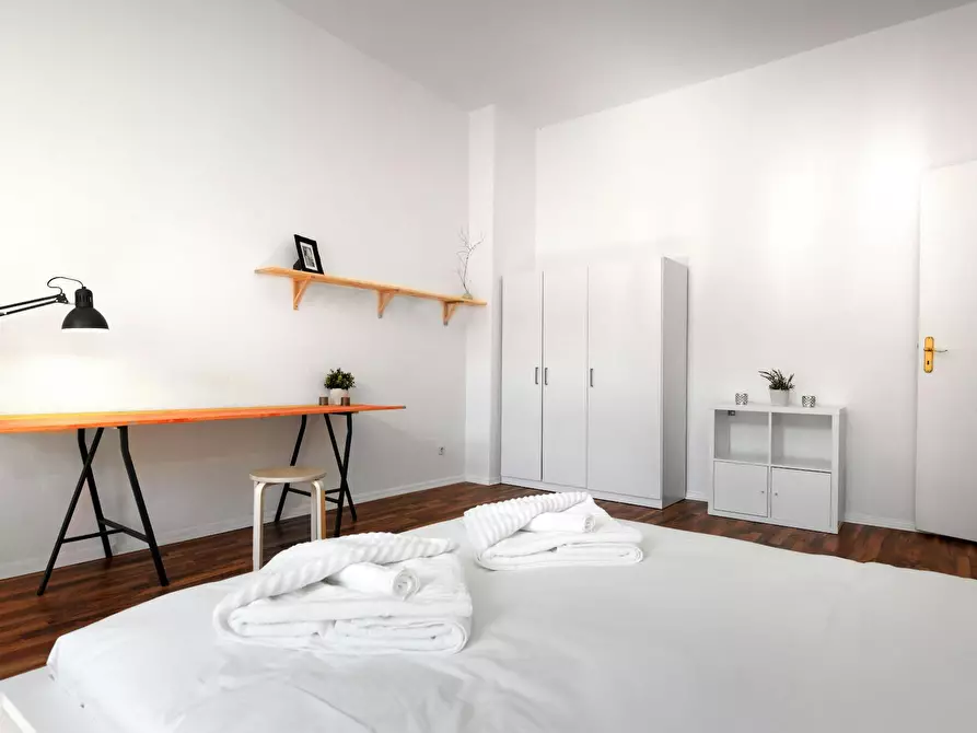 Immagine 9 di Appartamento in affitto  in Glasgower Straße a Berlin