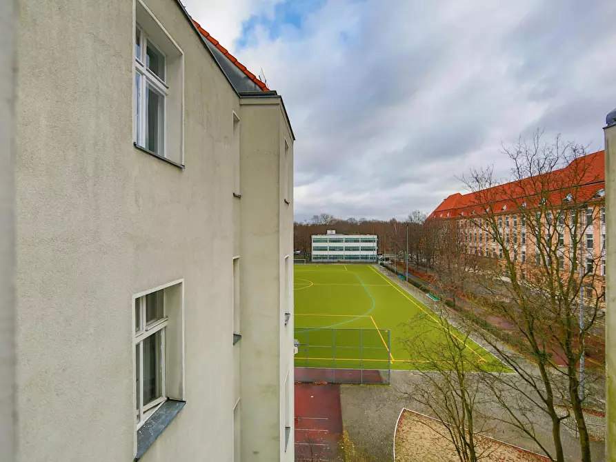 Immagine 6 di Appartamento in affitto  in Glasgower Straße a Berlin