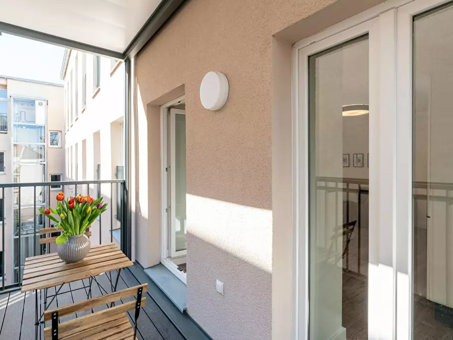 Immagine 7 di Appartamento in affitto  in Kurfürstenstraße a Berlin