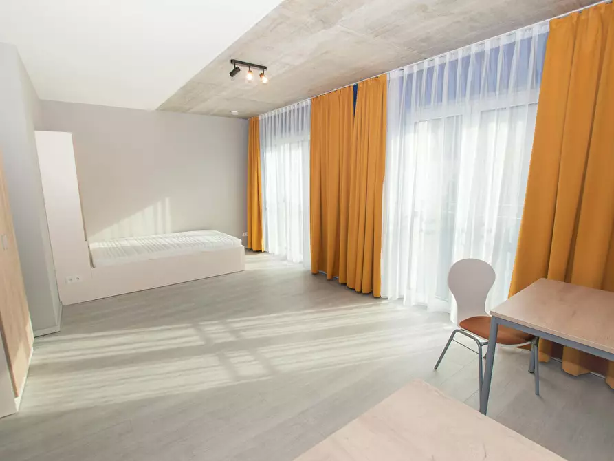 Immagine 6 di Appartamento in affitto  in Mühlenstraße a Berlin