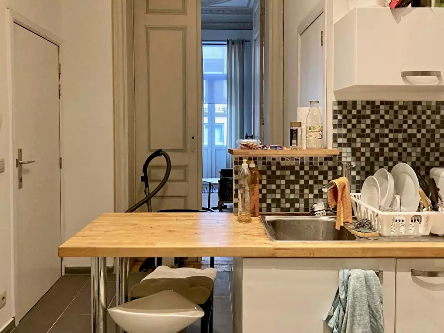 Immagine 7 di Camera in affitto  in Rue du Trône a Ixelles