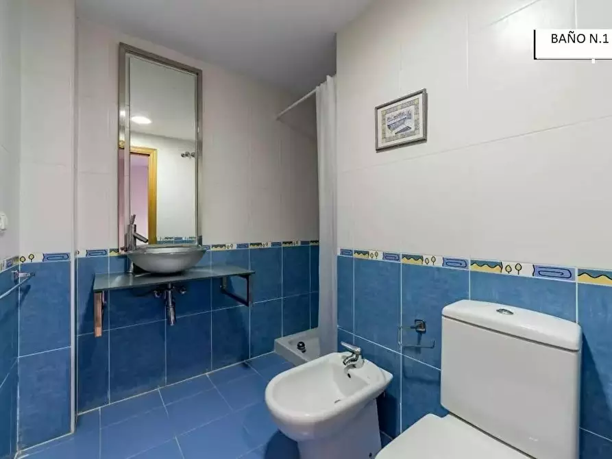 Immagine 4 di Camera in affitto  in Avinguda del Cardenal Benlloch a Valencia
