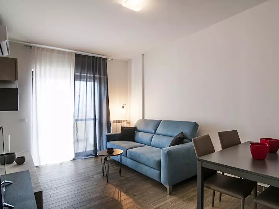 Immagine 2 di Appartamento in affitto  in Via Luigi De Marchi a Roma