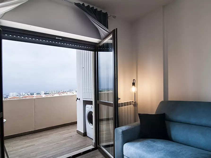 Immagine 4 di Appartamento in affitto  in Via Luigi De Marchi a Roma