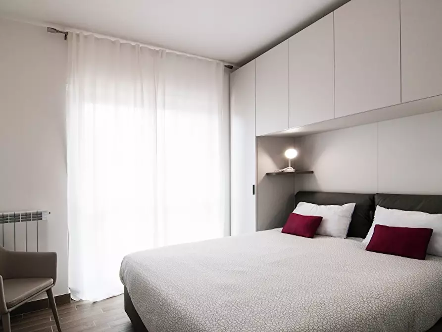 Immagine 6 di Appartamento in affitto  in Via Luigi De Marchi a Roma