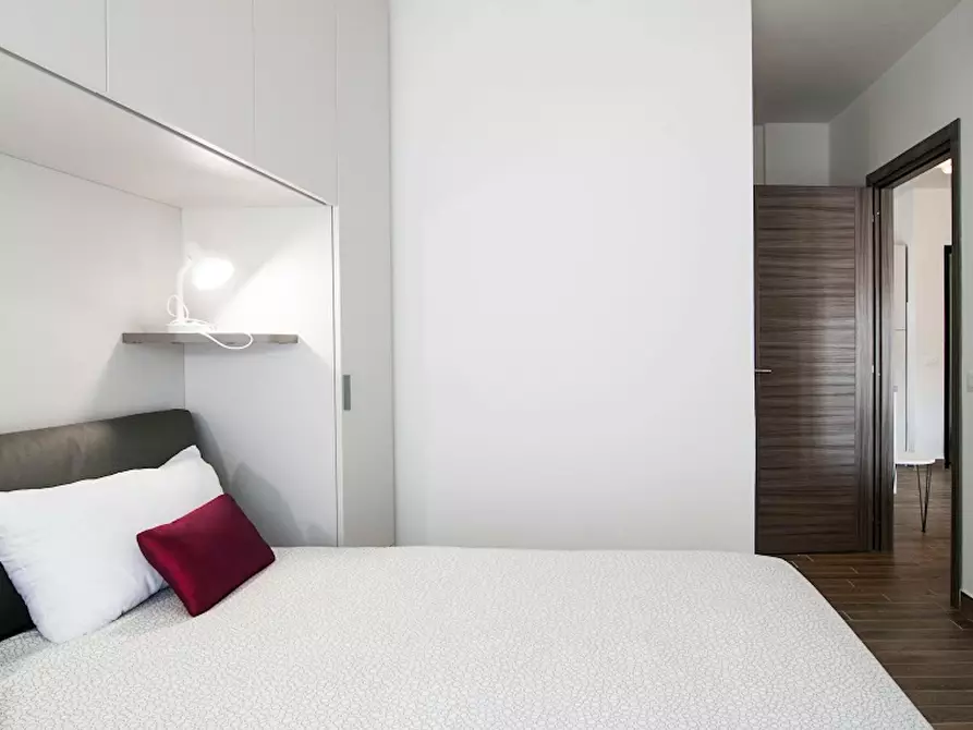 Immagine 10 di Appartamento in affitto  in Via Luigi De Marchi a Roma