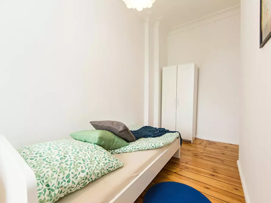 Immagine 3 di Camera in affitto  in Buschkrugallee a Berlin