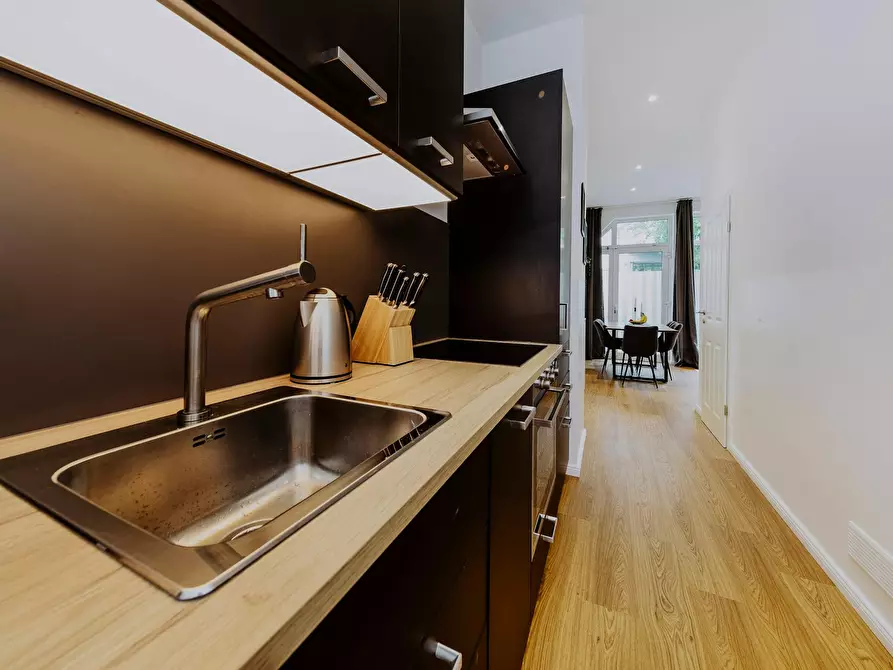 Immagine 8 di Appartamento in affitto  in Gartenstraße a Berlin