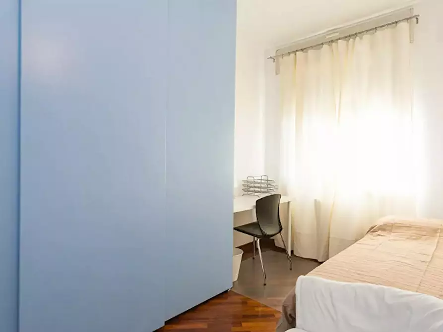 Immagine 2 di Camera in affitto  in Viale dell'Innovazione a Milano