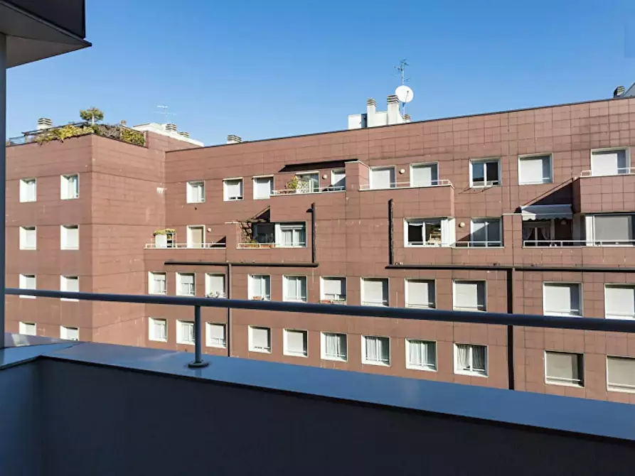 Immagine 8 di Camera condivisa in affitto  in Viale dell'Innovazione a Milano