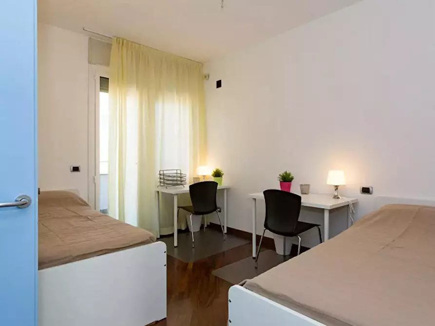 Immagine 1 di Camera condivisa in affitto  in Viale dell'Innovazione a Milano