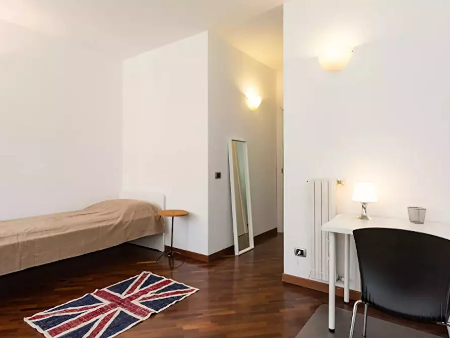 Immagine 5 di Camera condivisa in affitto  in Viale dell'Innovazione a Milano