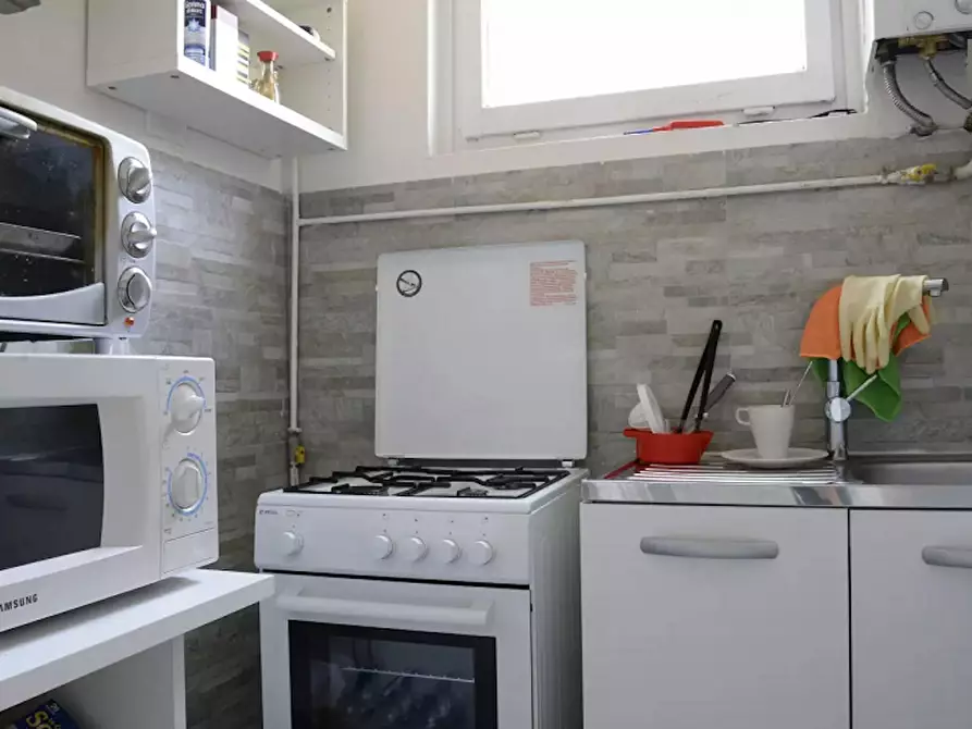 Immagine 7 di Camera condivisa in affitto  in Via Pompeo Cambiasi a Milano