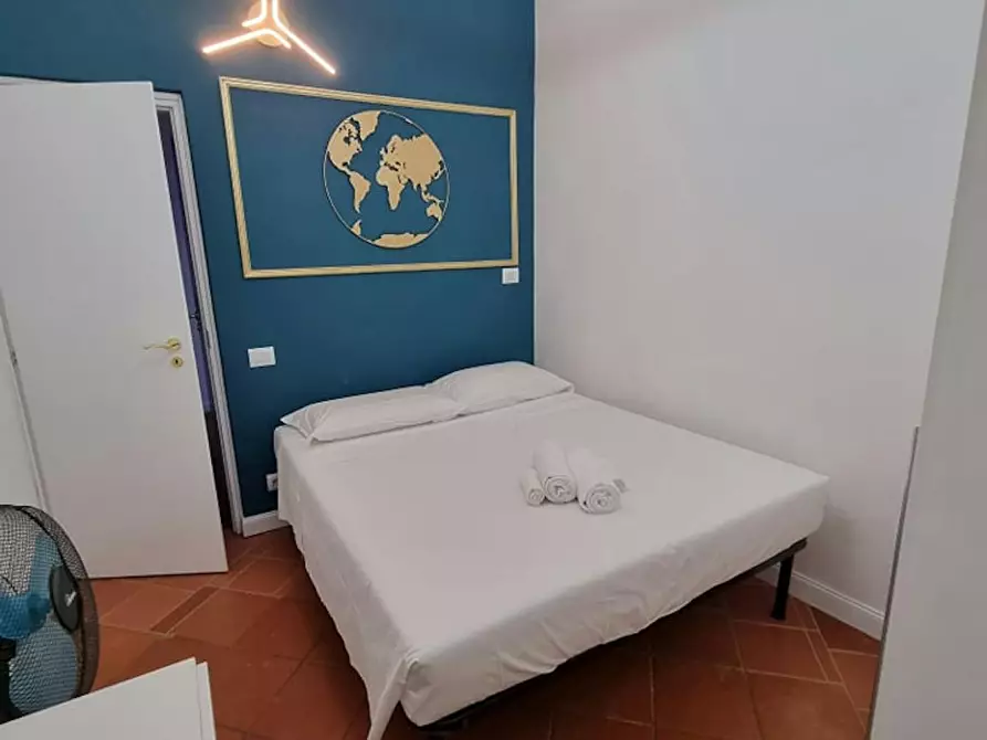 Immagine 5 di Camera in affitto  in Via San Zanobi a Firenze