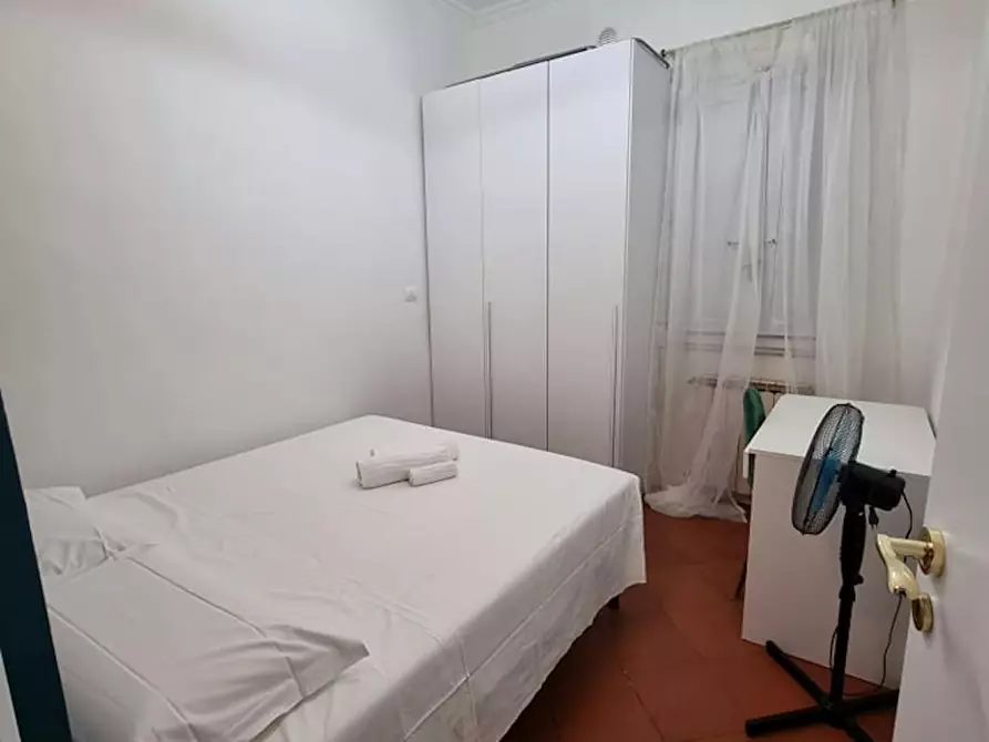 Immagine 6 di Camera in affitto  in Via San Zanobi a Firenze