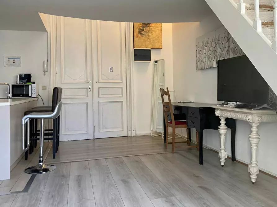 Immagine 8 di Camera in affitto  in Rue du Trône a Ixelles