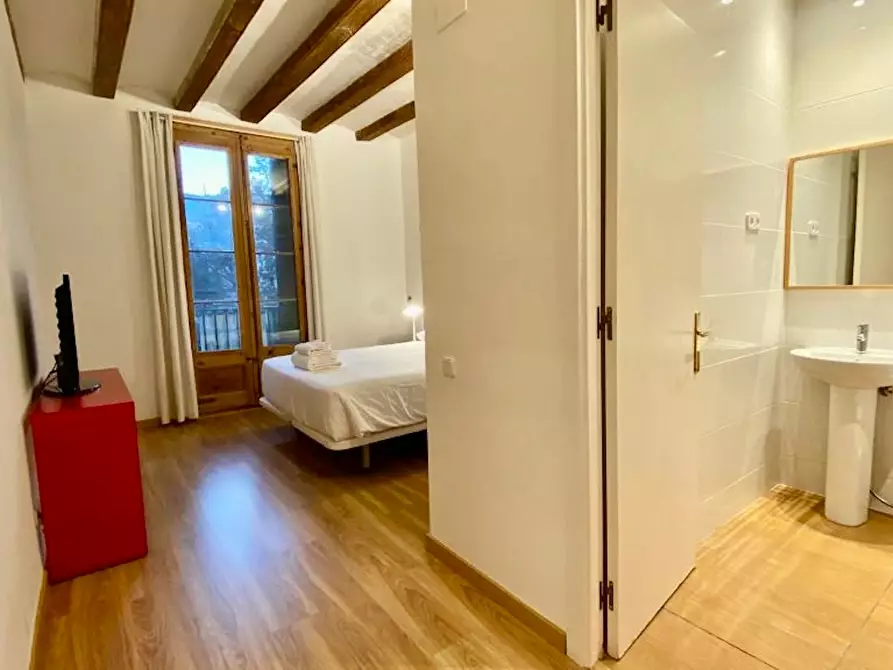 Immagine 3 di Appartamento in affitto  in Passatge de Bacardí a Barcelona