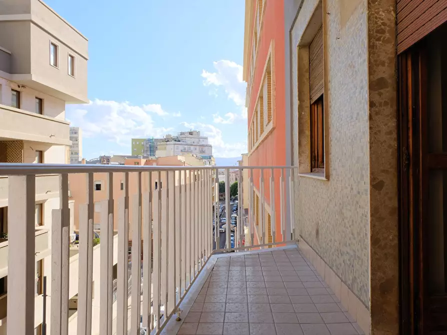 Immagine 8 di Camera in affitto  in Via Pola a Cagliari