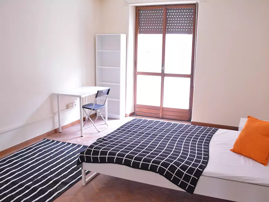 Immagine 5 di Camera in affitto  in Via Pola a Cagliari