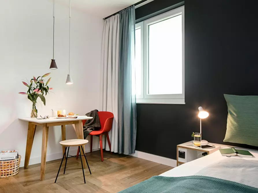 Immagine 2 di Casa indipendente in affitto  in Storkower Straße a Berlin