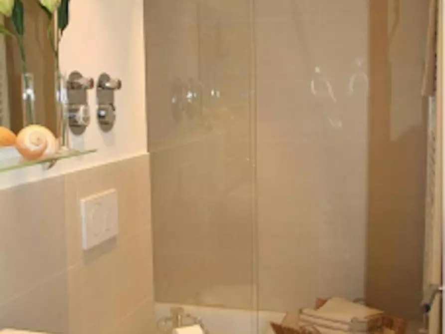 Immagine 3 di Appartamento in affitto  in Julius-Brecht-Straße a Hamburg Groß Flottbek