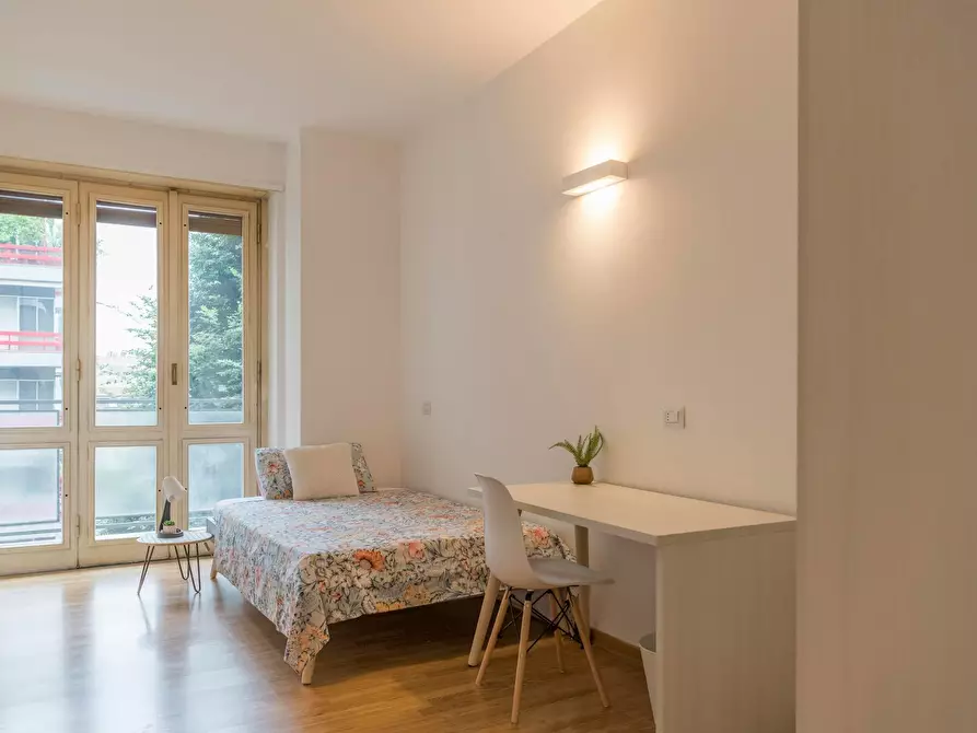 Immagine 3 di Camera in affitto  in Via Savona a Milano