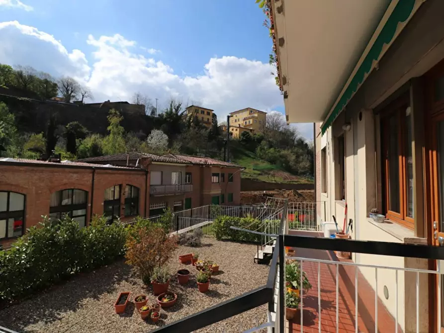 Immagine 7 di Appartamento in affitto  in Via Nino Bixio a Siena